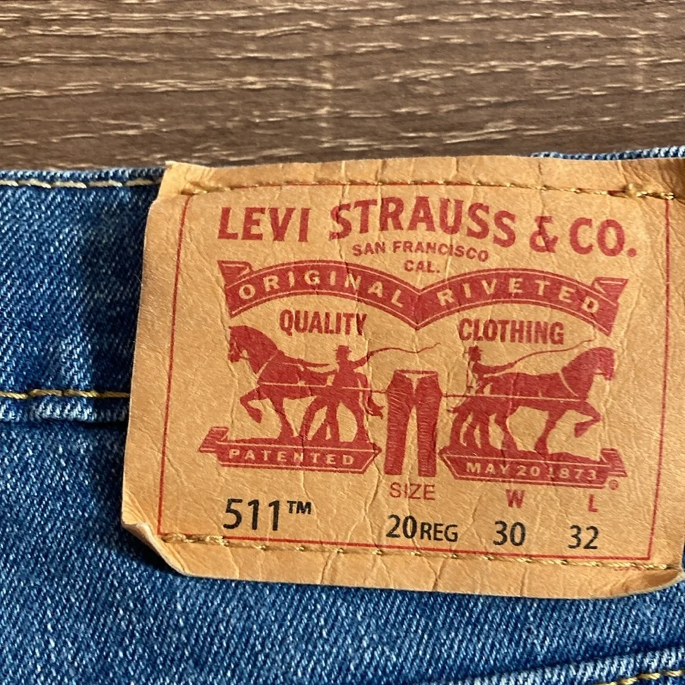 Pre Owned Women’s Levi's 511 Performance Slim 30x32